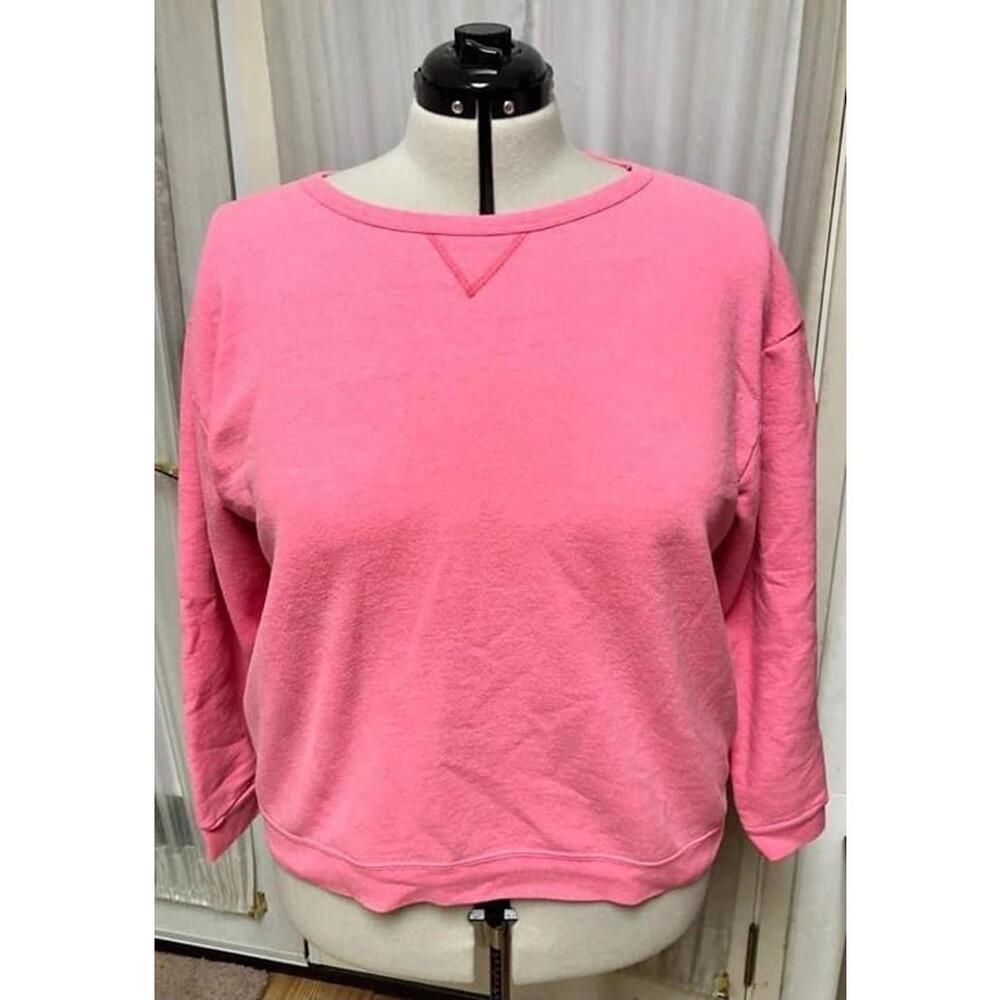 Hanes pink pullover sweatshirt. Size 2xl. Has some wash wear.